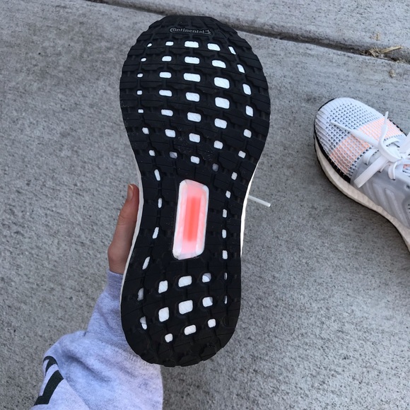Adidas Ultraboost 19 women’s - Picture 7 of 8